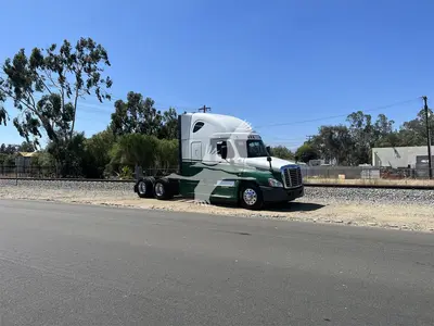 Used 2016 FREIGHTLINER CASCADIA 125 Conventional trucks California US | Lillo Machinery #1403822