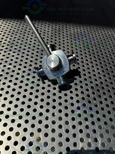 Used GE HEALTHCARE SALVI DN10 969 4-WAY 316 VALVE 18-1012-56 W/ 1/2" SANITARY FITTING Valves/Fittings California US | Equipment Lab #485746