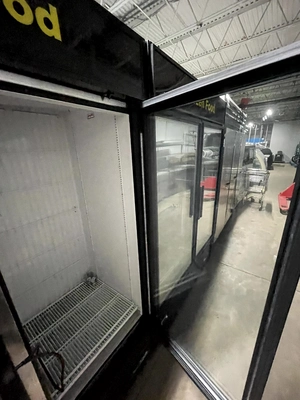 72-0431 True GDM-49F-HC-TSL01 2-Door Self Contained Freezer