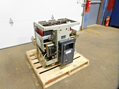Used GE AKR-7F-100 Circuit Breakers Ohio US | Equipment Recovery Corp. #1329729