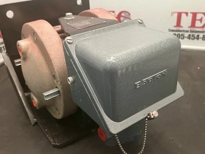 ITT Barton Differential Pressure Pneumatic Flow Transmitter 285B
