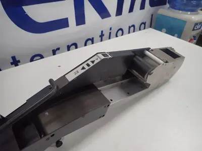 UNIVERSAL MULTIPITCH 72MM TAPE FEEDER Feeders | Tekmart International Inc. (3)