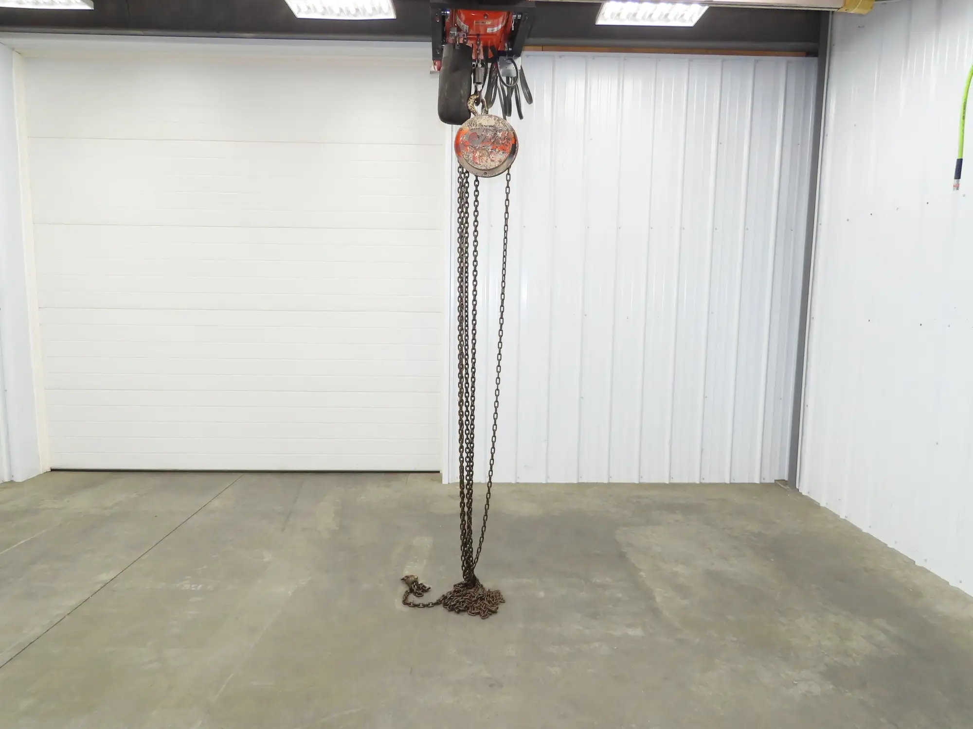 CM Cyclone 1 Ton 2000Lb Manual Chain Fall Hand Hoist 29' Lift