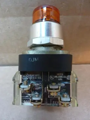 USED ALLEN BRADLEY 800T-PT16 SER N