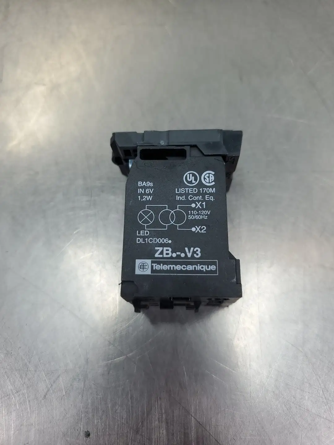USED Schneider Electric ZB5AZ009 PILOT LIGHT, (ZB.-.V3)