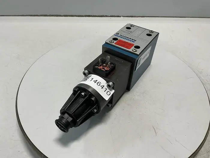 Used MANNESMANN REXROTH 4WRE 10 EA64-14/24K4/V-468 Valves/Fittings Michigan US | Ideal Machinery #698199