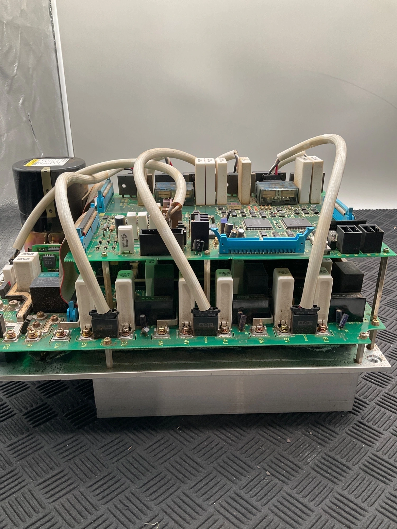 USED FANUC A06B-6076-H101