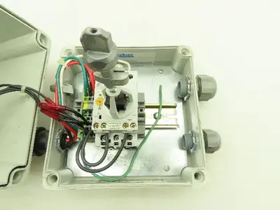 Vynckier Manual Motor Starter Protector Rotary Disconnect Switch Enclosure 7x7x6