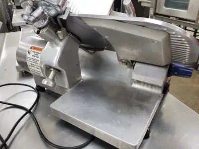 Used Globe Chefmate Used Globe Chefmate GC512 12" Manual Gravity Feed Slicer - 1/3 hp - 120V Slicers / Dicers / Cutters Illinois US | Falcon Restaurant Supply #1376802
