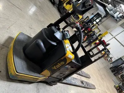 Used 2015 YALE MPE060LV Electric Pallet Trucks Illinois US | Somerset Equipment Sales #1546247