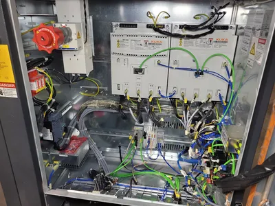 New | in-Stock 2015 KUKA KR16 L6-2 + KR C4 NA Robots Michigan US | iGAM Industrial Marketplace #1173937