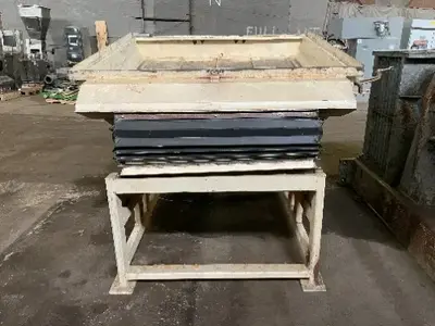 Used TRIPLE S SYNAMICS S 25 Vibratory Screens Ohio US | HGR 24 #728660