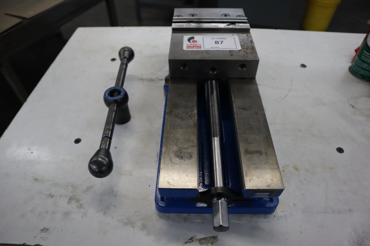 Used KURT WORKHOLDING SOLUTIONS DX6 Vises Minnesota US | Machinesused.com #1390026
