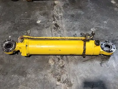 USED KOMATSU EH5933