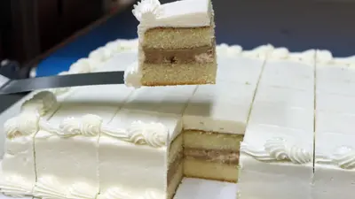 KRUMBEIN | TKSM Vertical Cake & Pastry Slicer