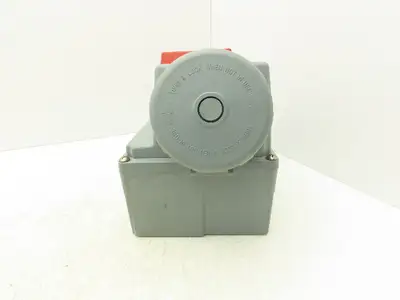 Hubbell HBL460MI7W Circuit-Lock Pin & Sleeve Female Interlock Plug 60A 480V 30HP