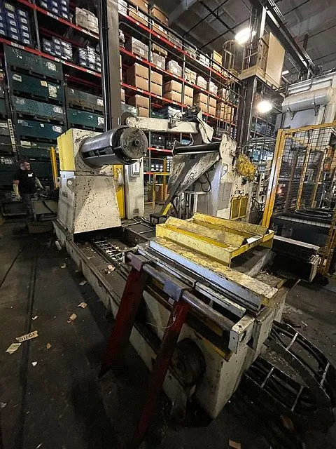 42" WIDE X 30,000# PERFECTO SERVO FEEDLINE
