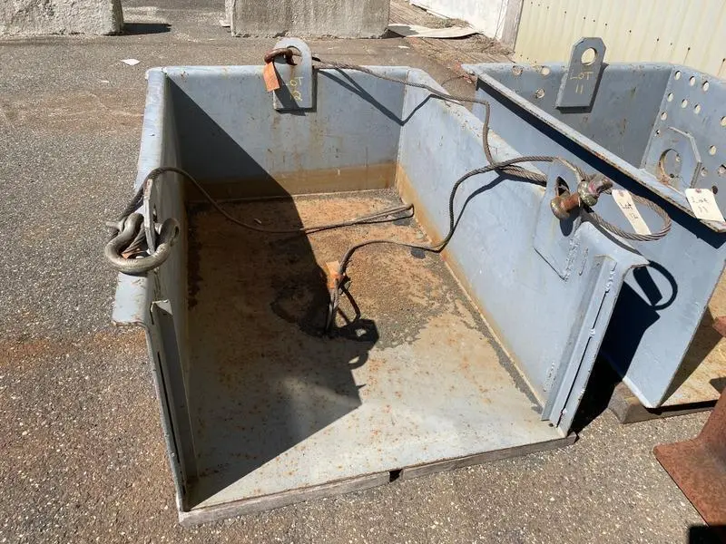 STEEL CRANE LIFTING BOX CRATE: STOCK #22974