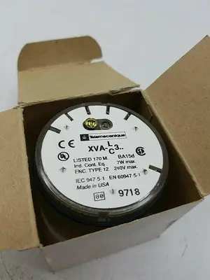 New | in-Stock TELEMECANIQUE XVAC371 Light Source Equipment | ND Industrial Surplus #1226740