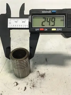 USED VICKERS 25-D10-30