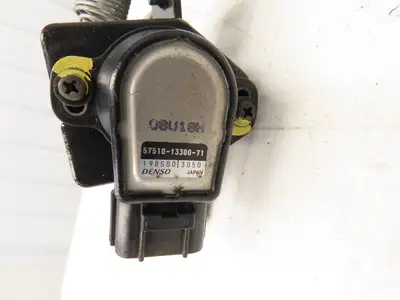 Toyota 57510-13300-71 Electric Forklift Accelerator Switch & Bracket Off 5FBE15