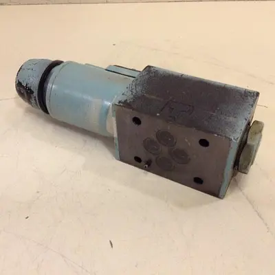 USED VICKERS DG4V-3S-2AL-M-U-HL7-60-EN490