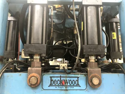 USED BECKWOOD BECKWOOD 4-COLUMN PRESS
