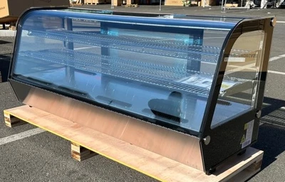 171-0295 60" Countertop Black Self Contained Countertop Cooler Case