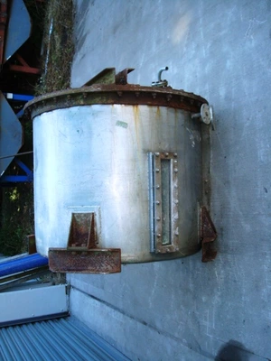 390 L S/S Tank With Slow Speed Mixer