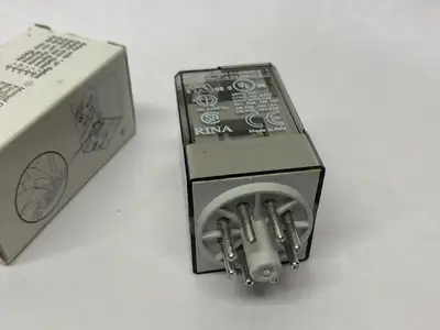 USED ALLEN-BRADLEY SER. D DIRECT PLUG-IN RELAY 2 C/O 120V AC