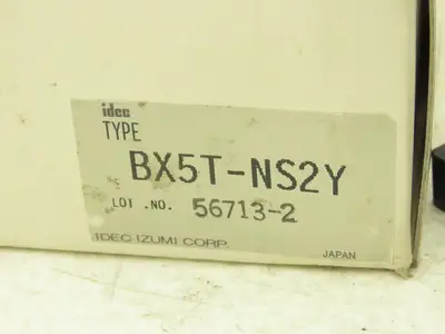 Idec BX5T-NS2Y Servo Power Supply 24VDC 10-Cable Terminal Breakout Box Module