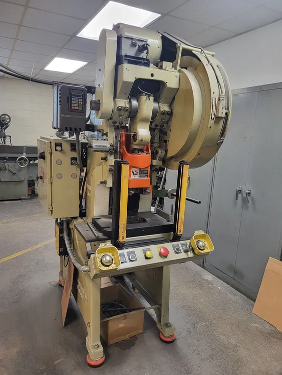 Used MINSTER #3 O.B.I. Presses Connecticut US | Capital Machine Tools #73777