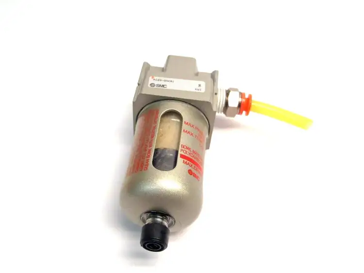 Used SMC NPT 1/4 NORMALLY CLOSED SQUARE GAUGE FILTER Valves/Fittings | Maverick Industrial Sales #1108499