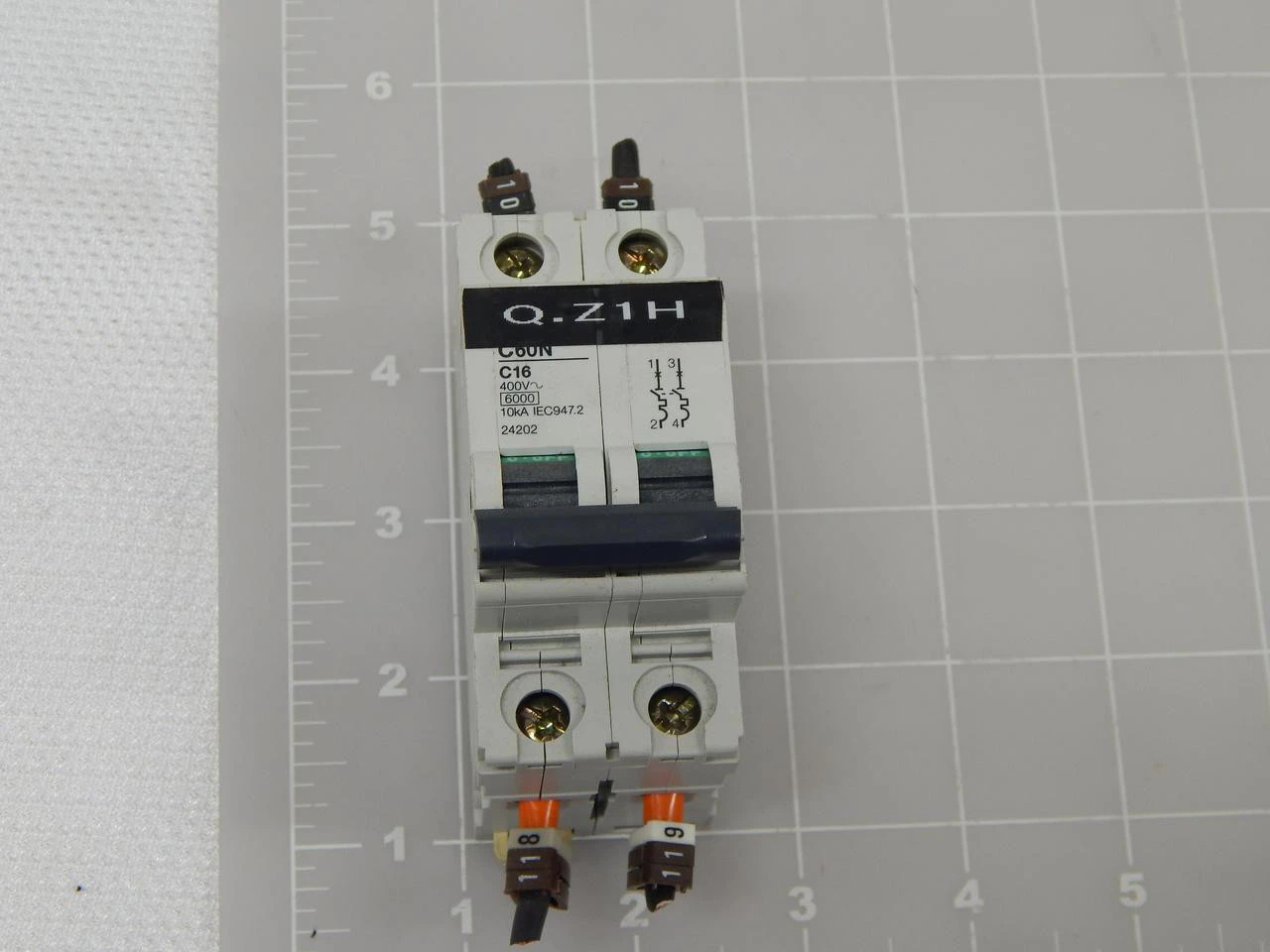 Used MERLIN GERIN _UNKNOWN_ Circuit Breakers Texas US | OCO Industrial #1676935
