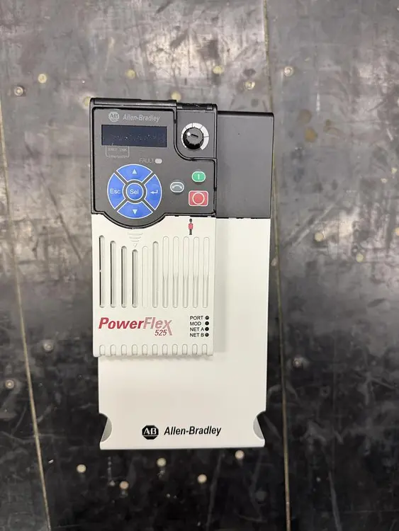 Used ALLEN-BRADLEY 25B-E012N104 Variable Speed Drives Quebec CA | Carter-Wilson Equipment Services #794273