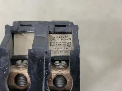 USED SQUARE D QO240