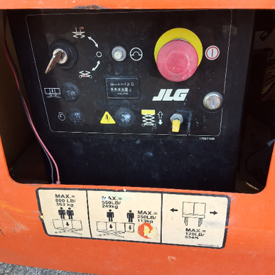 USED 2014 JLG 4069LE