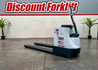 USED 2014 CROWN WP-3035-45