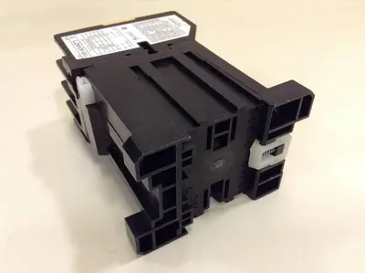USED ALLEN BRADLEY 100-A24NZ.3 SER B