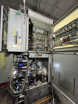 USED 2008 HUNTER XL-2024 AUTOMATIC MOLDING MACHINE