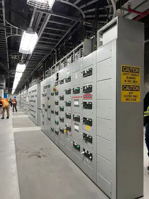 Advantage 2100 MCC, 600V, 3-Ph, 1200A, 11 Sections