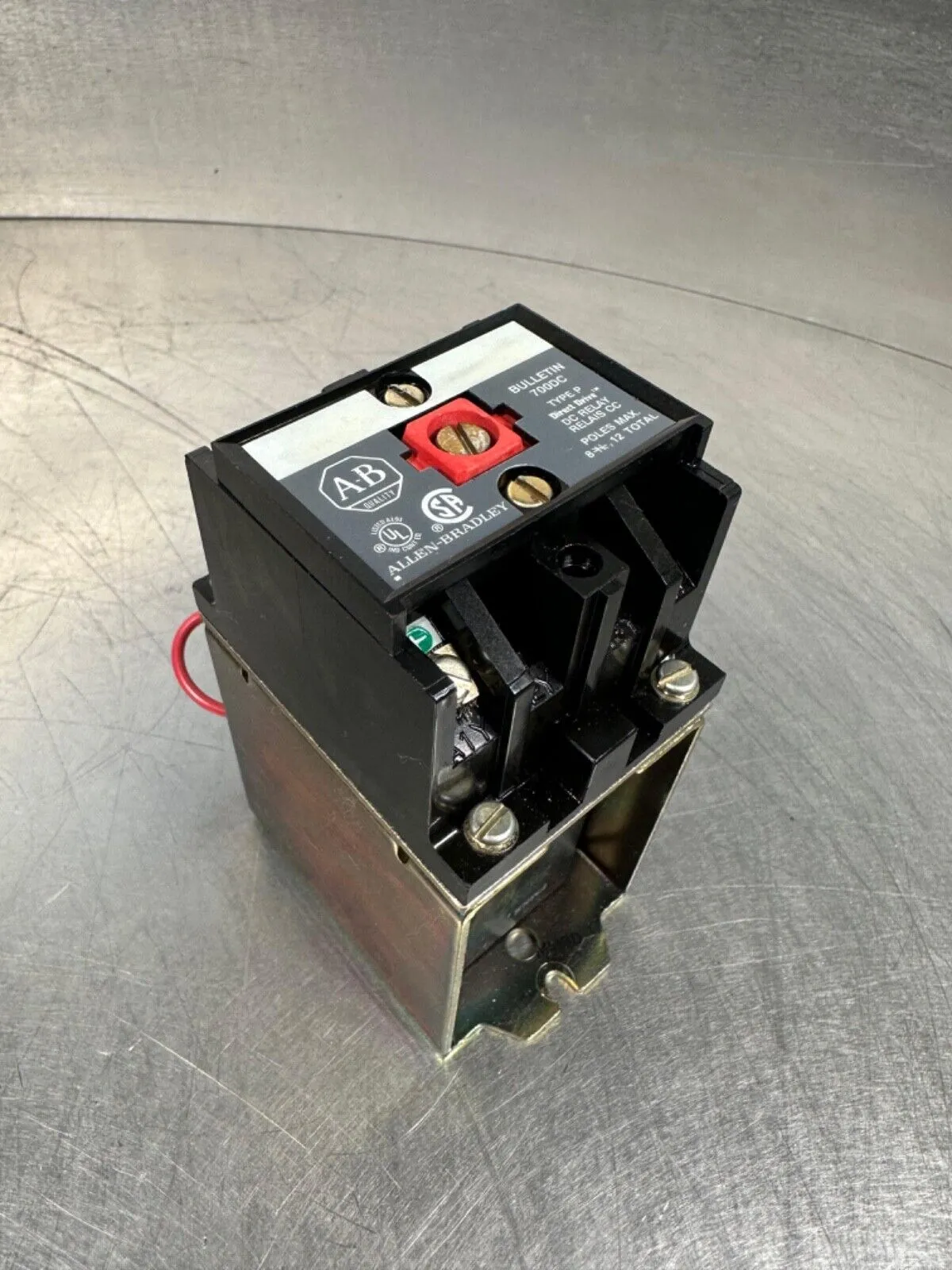 Allen Bradley 700DC-P000Z24 Ser. A DC Industrial Relay (4C-28)