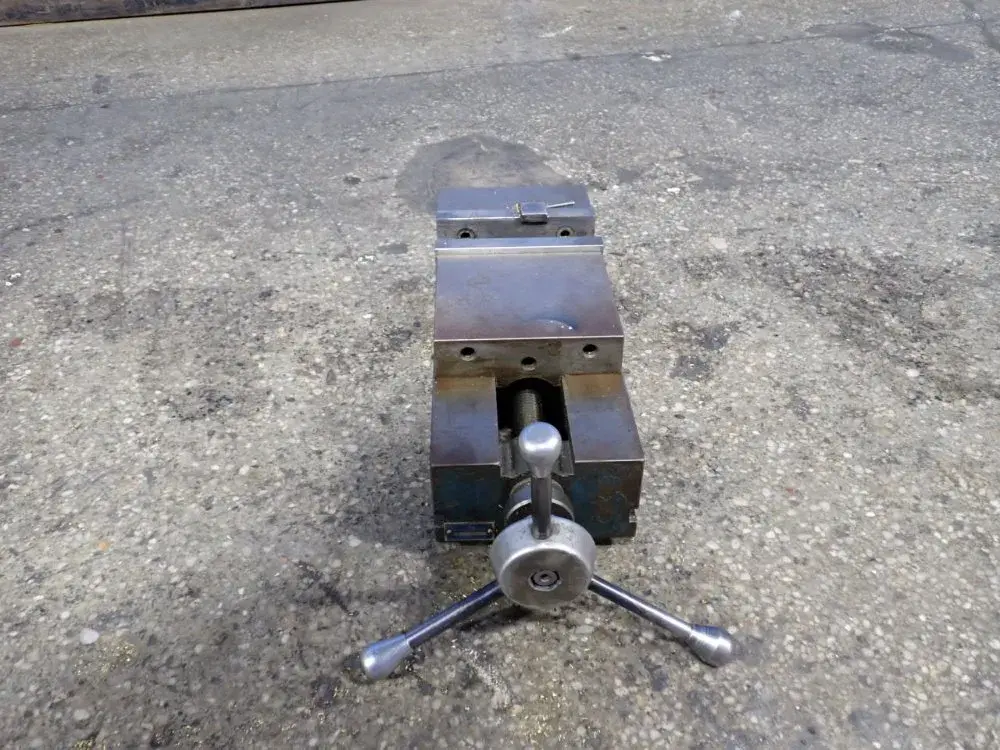 Kurt 6" 6" Vise