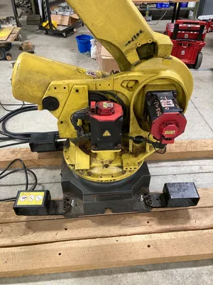 2009 FANUC FANUC R2000IB/210F Robots | 520 Machinery Sales LLC (12)