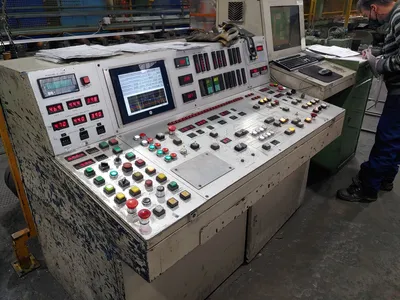 SUTTON-BREDA 1600 Ton Extrusion Press (14714) PRESSES, EXTRUSION | Machinery International LLC (5)