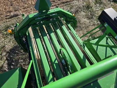 USED 2019 JOHN DEERE L341