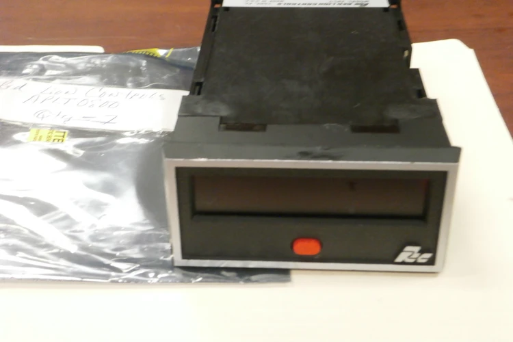 Used Red Lion Controls APLT0800 Meters - Misc Arizona US | ASSET CONVERSION SPECIALISTS, INC. #320584