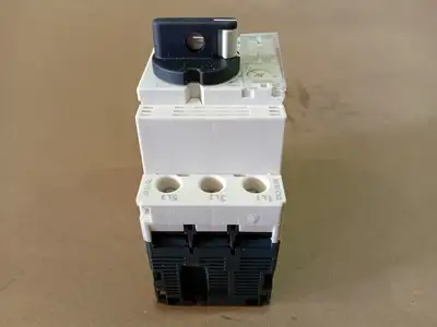 NEW SCHNEIDER ELECTRIC GV2P20