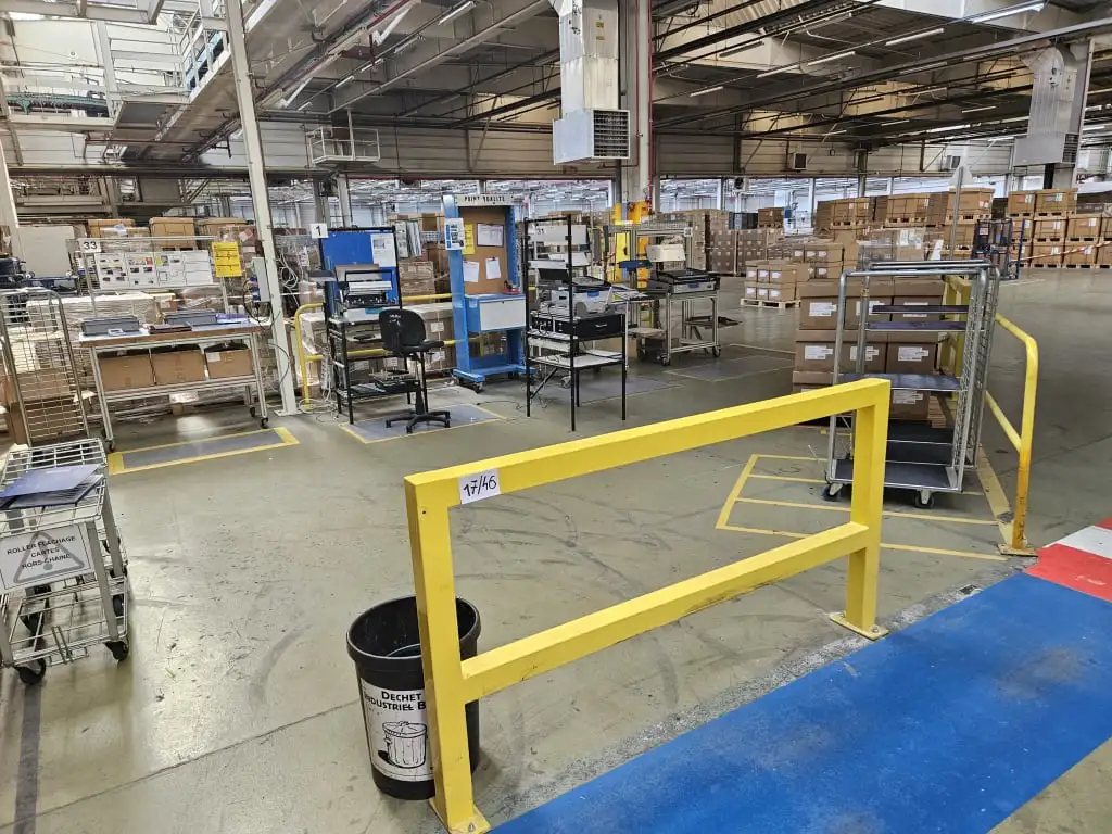 Used _UNKNOWN_ _UNKNOWN_ Test Benches FR | Apex Group #1550823