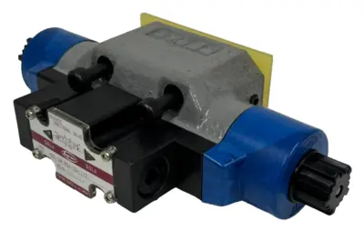 NEW TOYOOKI KOGYO HD3-3W-BGA-03A-LYD1 DIRECTIONAL SOLENOID VALVE 9E9270
